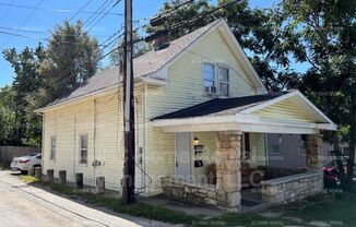 1111 W 44 ST
