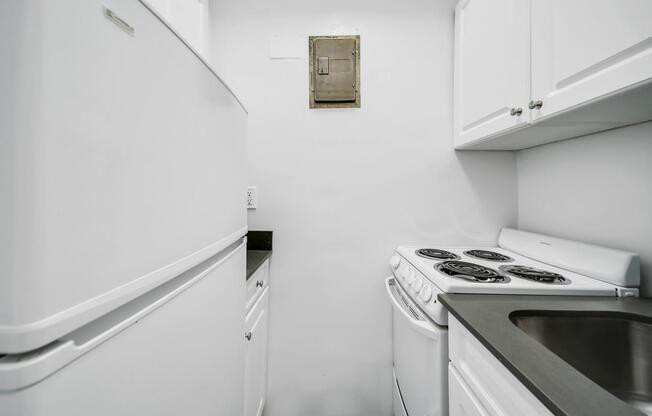 Studio, 1 bath, $3,400, Unit 1118