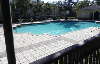 1700 S CRESTWOOD CT