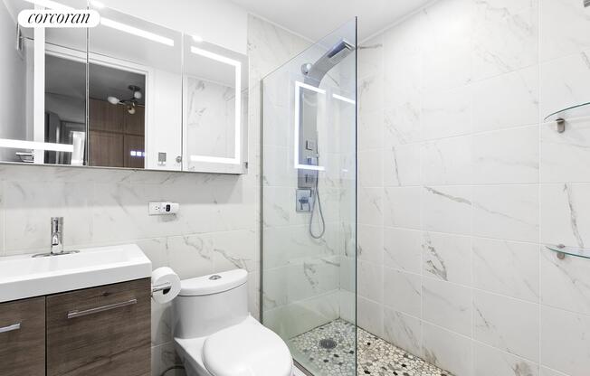 1 bed, 1.5 baths, 880 sqft, $5,895, Unit 10A