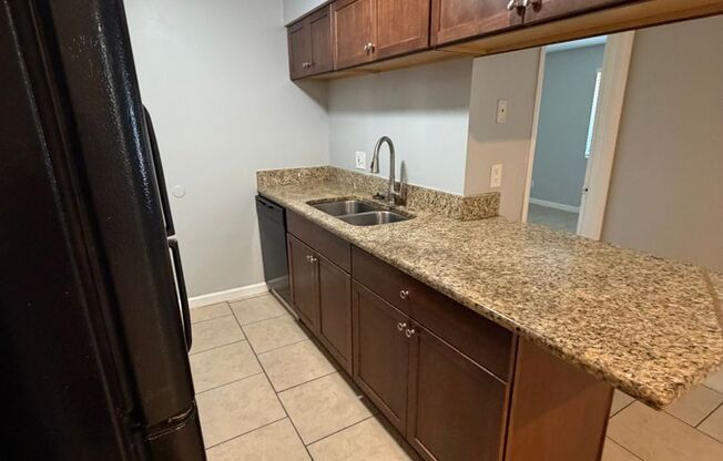 514 GOLDEN RAINTREE PL