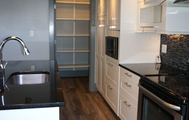 1 bed, 1 bath, $1,400, Unit Union Lofts- #11