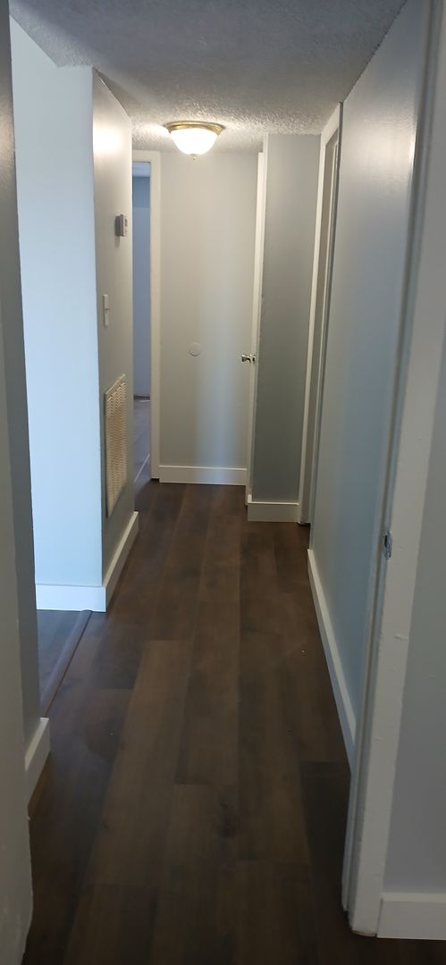 3 beds, 2 baths, 1,200 sqft, $1,500, Unit 239