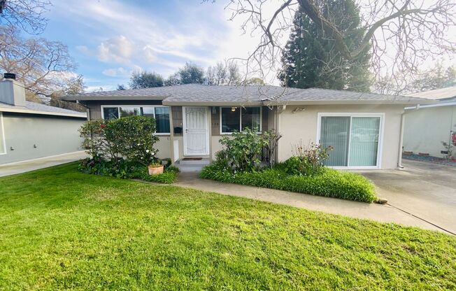 Charming Old Town Elk Grove Home!!!