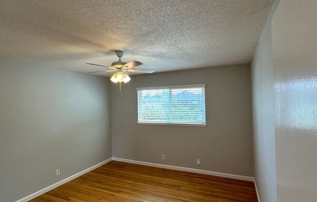1 bed, 1 bath, 550 sqft, $2,300, Unit 4