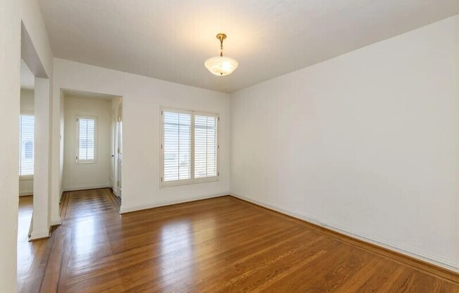 2254 30 AVE