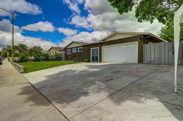 384 MCCOVEY LN