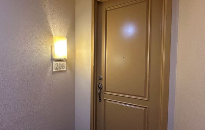 FREE WEEK PROMO! 2 BEDROOM 2 BATH GUARD GATED PARK AVENUE CONDO OFF THE STRIP!