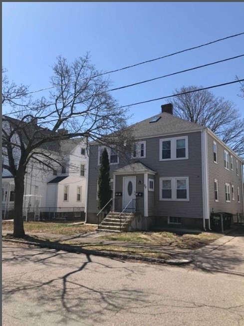 55 HODGES AVE