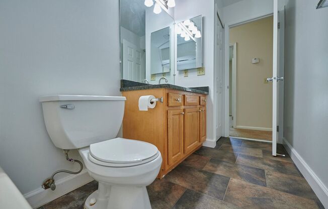 2 beds, 2 baths, 1,550 sqft, $2,290, Unit 6561