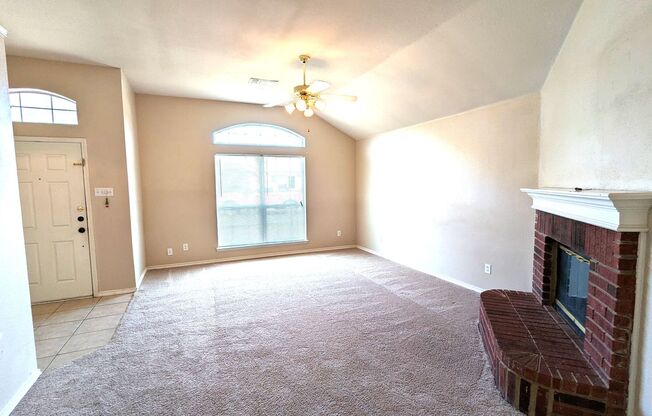 Roomy 3 Bedroom in Mansfield