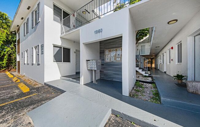 Kenwood Apartments