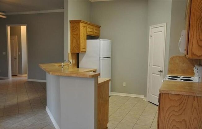 Coming Soon: 3 bedroom 2 bath in South Tyler! *LEASE UP*