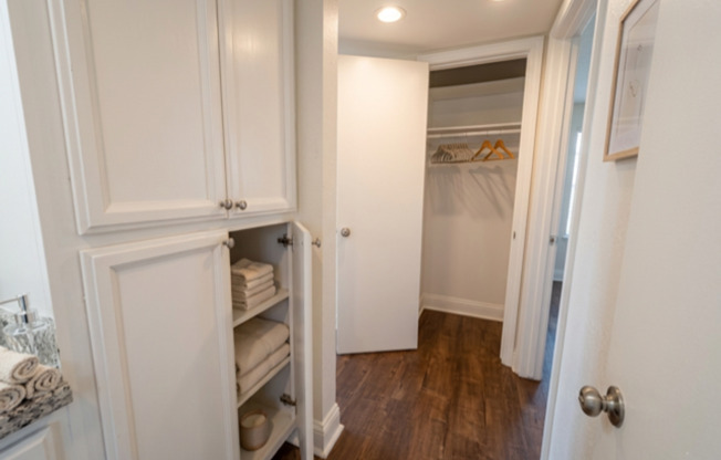 Amberwood Apartments