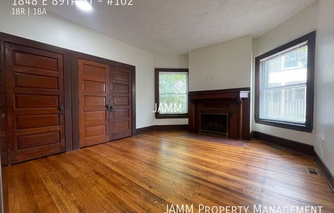 1848 E 89 ST