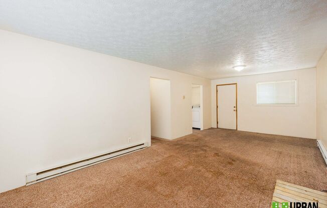 Spacious 2bed/1bath duplex