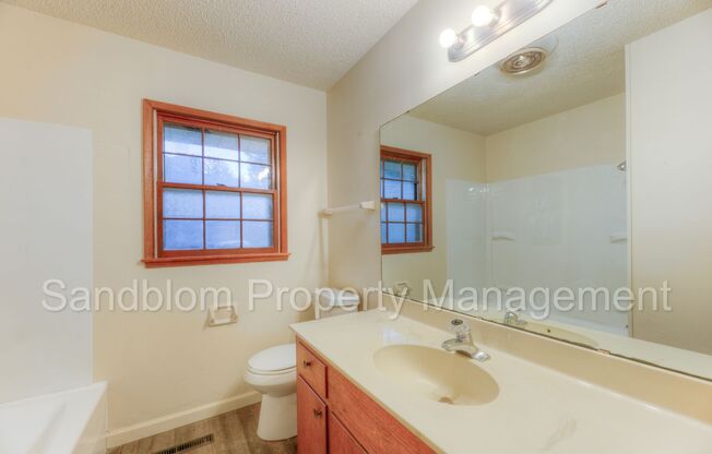 3 beds, 1.5 baths, $1,200