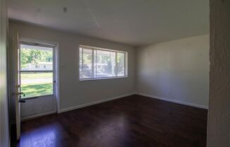 3 beds, 1 bath, $1,150