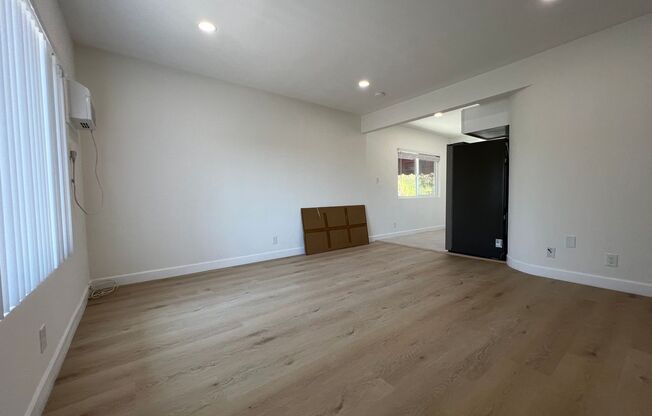 LA CRESCENTA APT