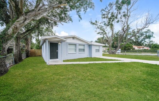 10301 N 17 ST