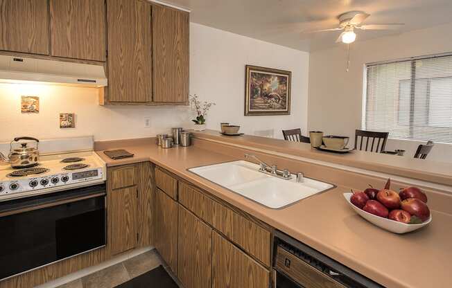 Sierra Glen Model Classic Kitchen Bar