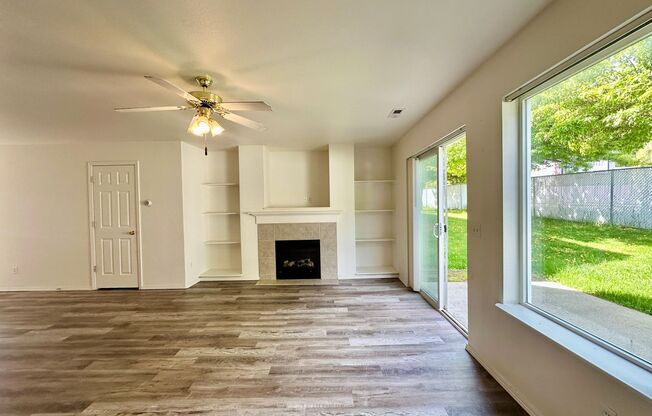 3215,17,19,21 Thicket Ln.