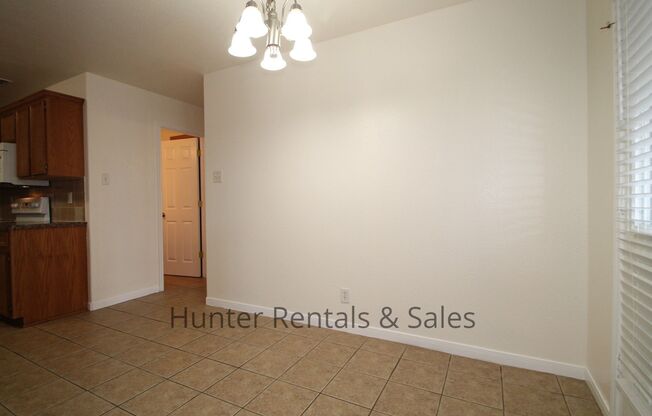 3 beds, 2 baths, $1,195