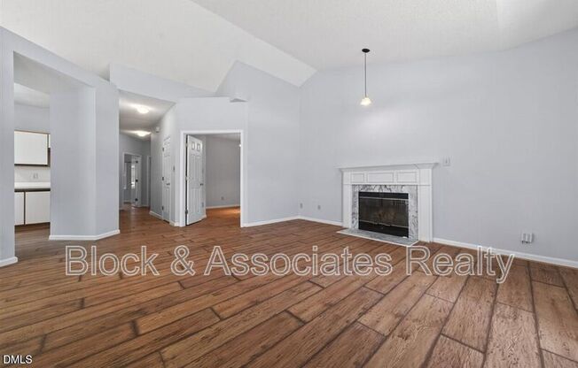 105 Ellsworth Place