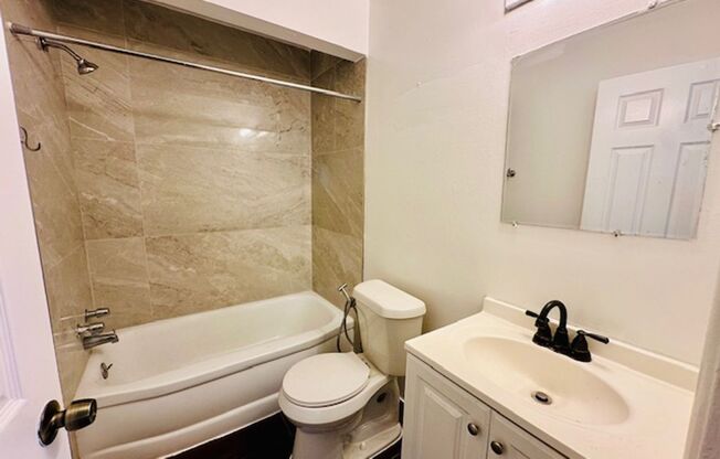8936 Schaefer Duplex