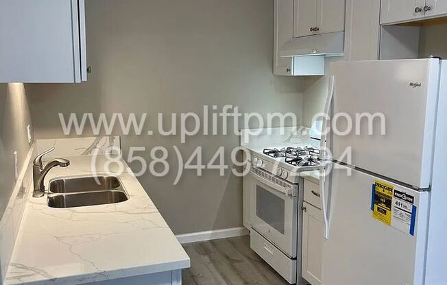 2 beds, 1 bath, 775 sqft, $2,200, Unit Unit F