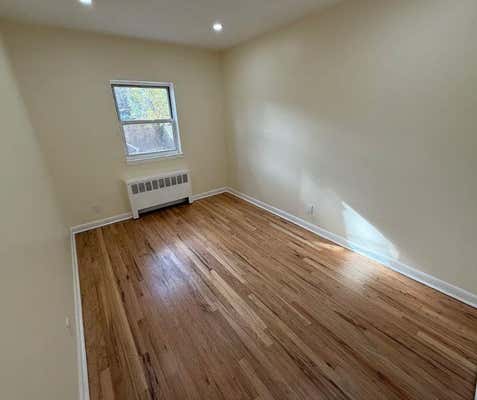 430 W 259 ST