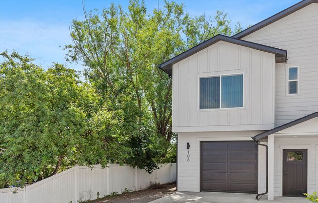 Duplex in Post Falls!