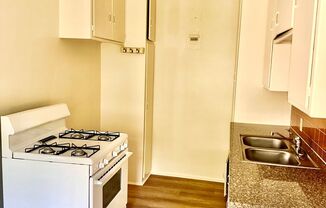 1 bed, 1 bath, 650 sqft, $1,945, Unit Unit 3