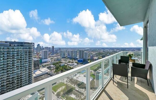 2 beds, 2.5 baths, $7,600, Unit # 5103