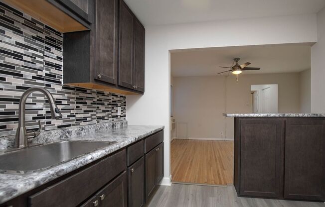 1 bed, 1 bath, $900, Unit 3217 #6