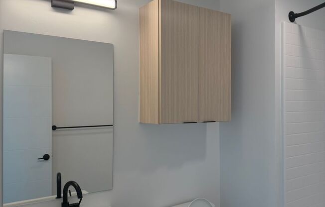 2 beds, 2 baths, 816 sqft, $4,295, Unit 405