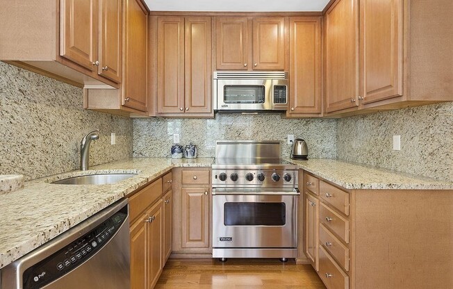 2 beds, 2 baths, 1,000 sqft, $4,500, Unit C607