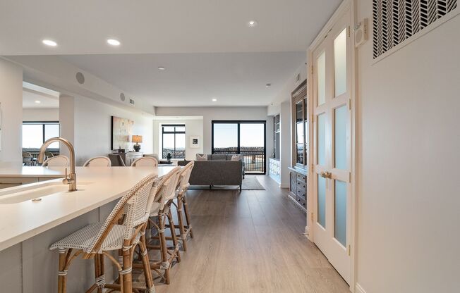 3 beds, 3.5 baths, $10,000, Unit Units 1005-1006