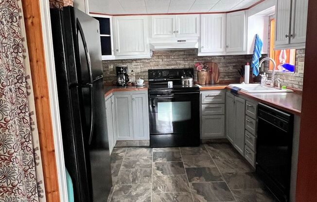 Regency Cove 55+ Gated Community - Stunning 2 bedroom, 1 bathroom for rent, won't last long!!