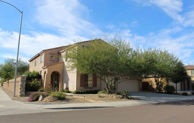 Gorgeous 4 Bedroom 3 Bath Home in Peoria with Pool