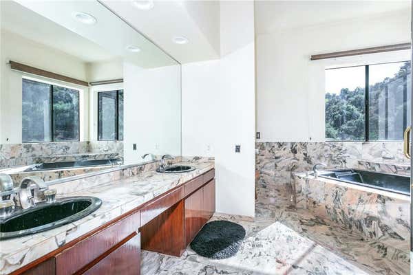 3965 ALTA MESA DR