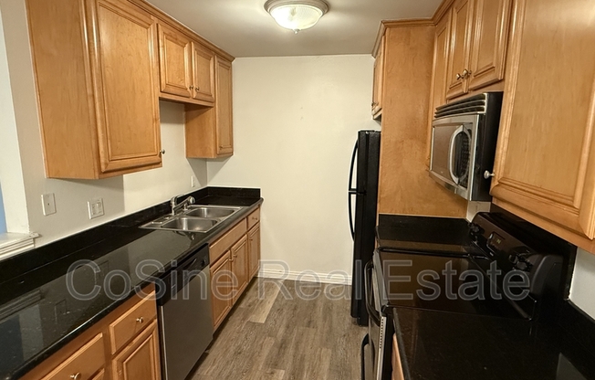 9959 Erma Rd  Unit 202