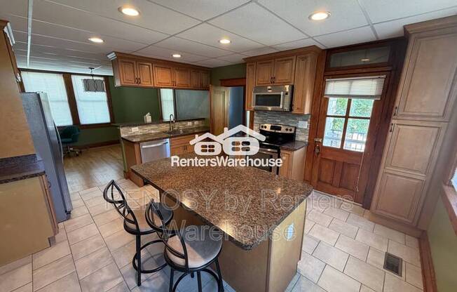6015 ROSSVILLE BLVD