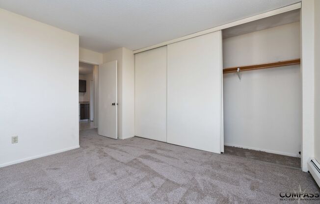 1 bed, 1 bath, 709 sqft, $1,045, Unit 2215-212