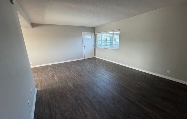 2 beds, 1 bath, 865 sqft, $2,610, Unit 340-21