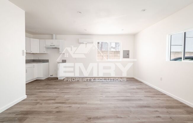 3848 W 105th St Inglewood, CA 90303