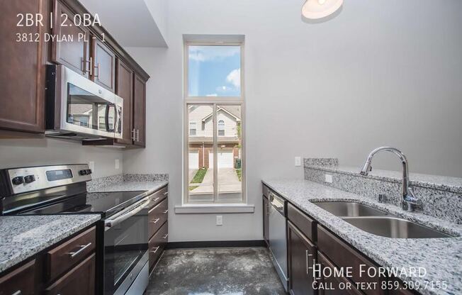 3812 Dylan Pl