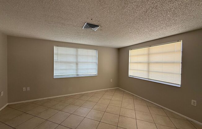 Single Family Home in Tanglewood Terrace