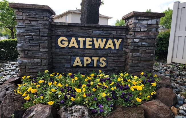 Gateway Apts