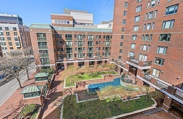 1 bed, 1 bath, 854 sqft, $3,500, Unit 428